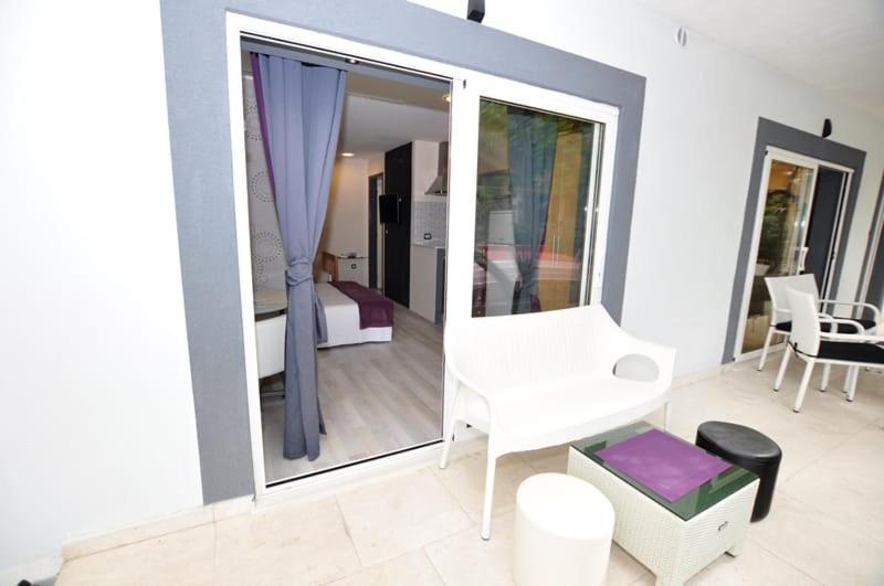 Apartments Gabi Omis Bagian luar foto